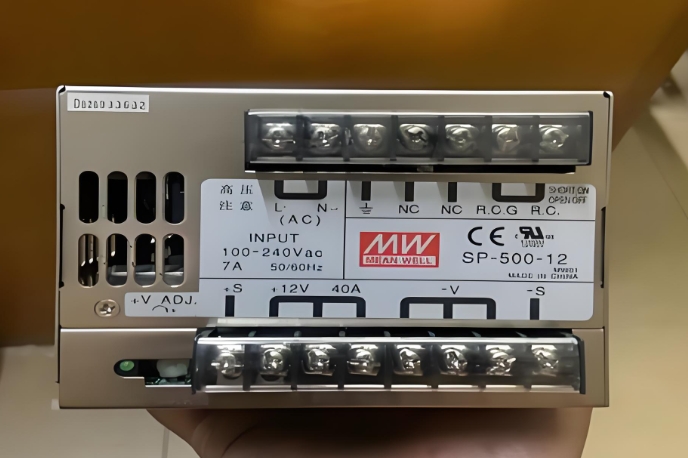 智能驅(qū)動精準(zhǔn)控制明緯DPU系列電源