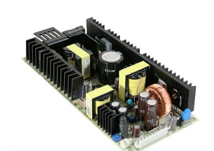 品質(zhì)鑄就信賴明緯插墻式資通訊電源經(jīng)嚴苛考驗的供電之選